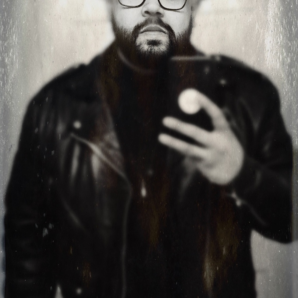 Meet your Posher, Dustin